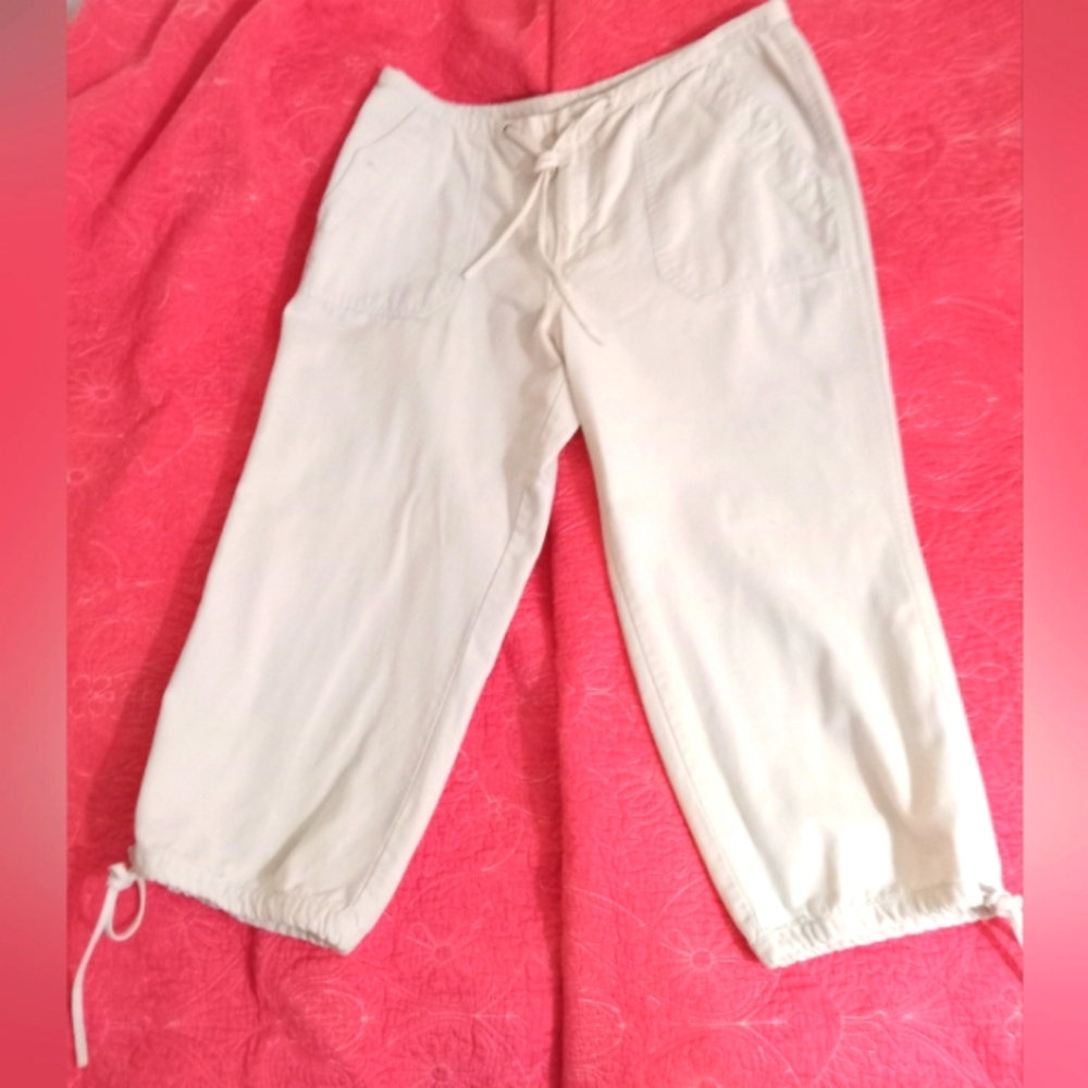 Allison Britney khaki capri cargo w/ drawstring. Sz 14 NWOT